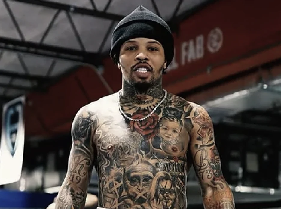 You are currently viewing Gervonta Tank Davis Car Accident, American Boxer Survives Fatal Crash